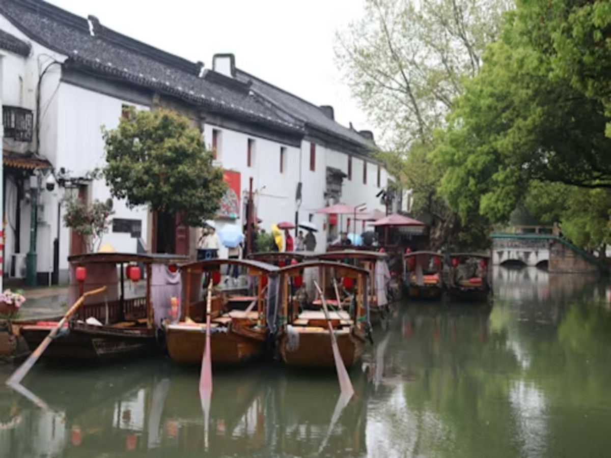 Shanghai / Zhujiajiao/ Shanghai (Env. 100 Km) 0