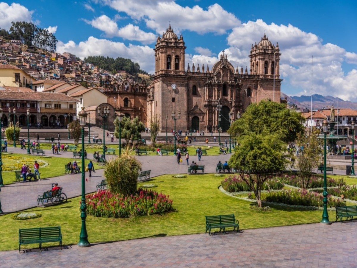 Luquina > Cuzco (450 Km/10h30   Alt.4300 M) 0