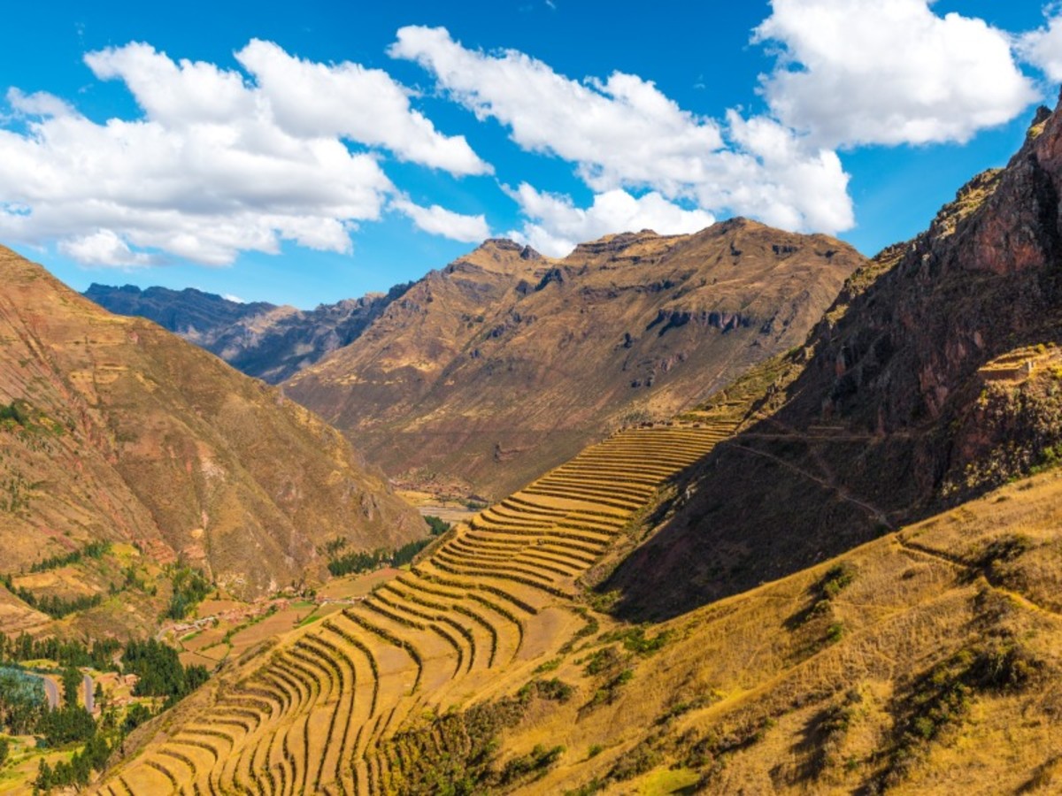 Cuzco > Pisac > Vallee Sacree > Aguas Calientes (110 Km/3h30 + 02h De Train   Alt. 2040 M) 0