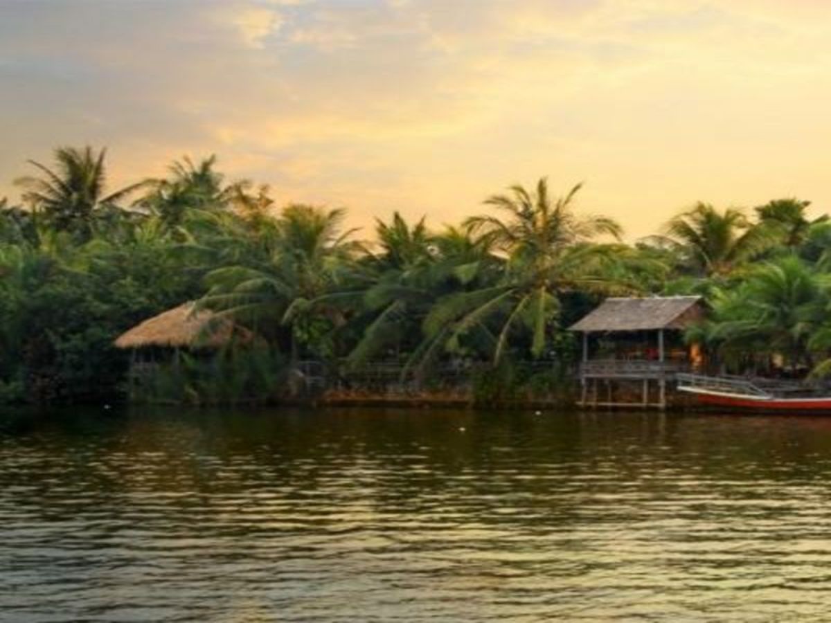Phnom Penh > Kampot (Env. 155 Km) 0