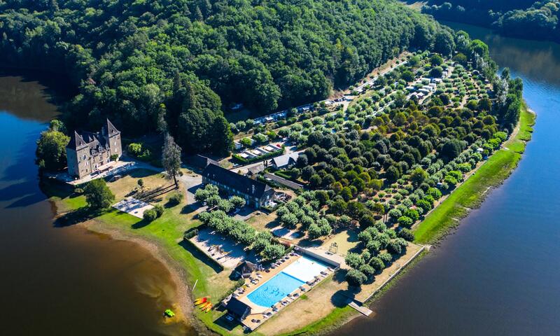 Camping Château du Gibanel - Sea Green by Sunêlia 4*