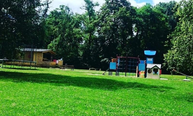 Camping Le Village de la Champagne 2*