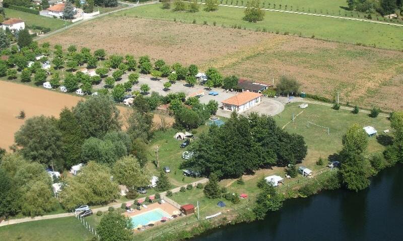Camping Les Catalpas 3*