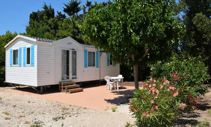 Flower Camping Les Micocouliers 3*