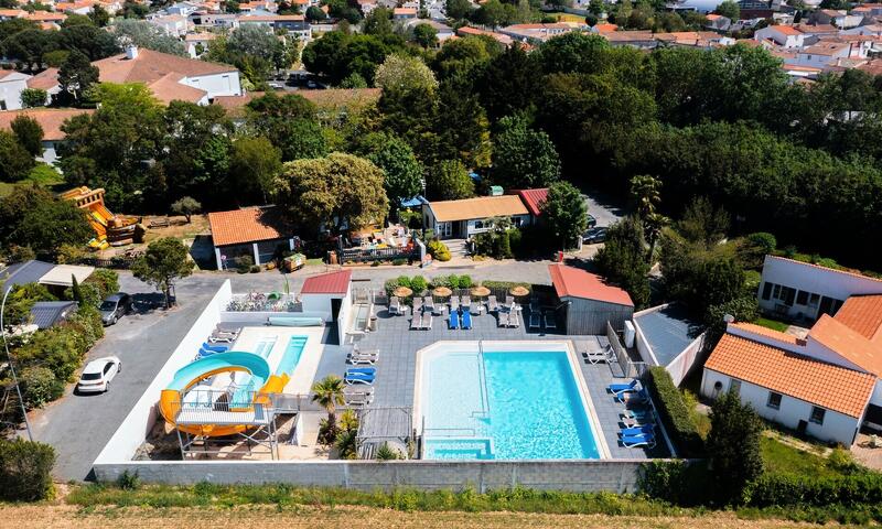 Camping Paradis au Port de l'Houmeau 4*