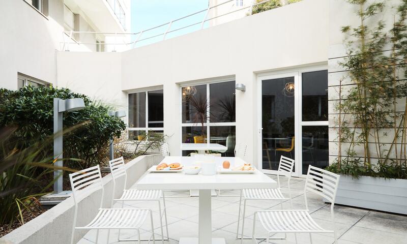Aparthotel Adagio Marseille Timone 3*
