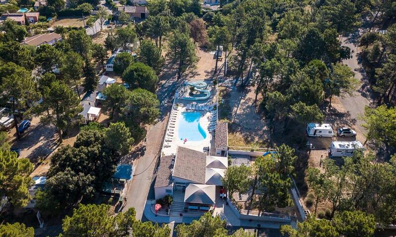Camping La Pinède en Provence 3*