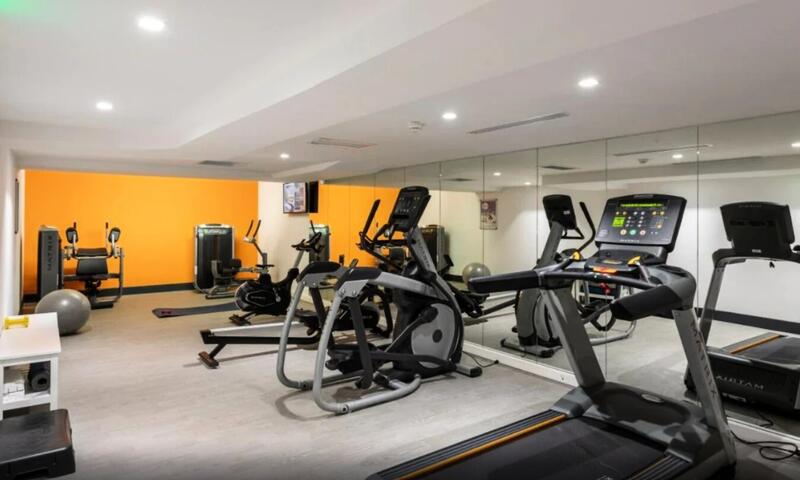 Néméa Appart'hôtel Résidence Paris-Levallois 4*