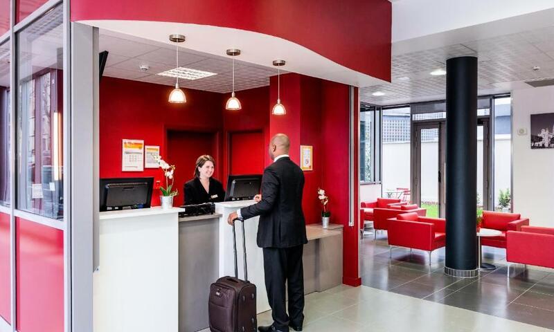 Aparthotel Adagio access Paris Clichy 3*