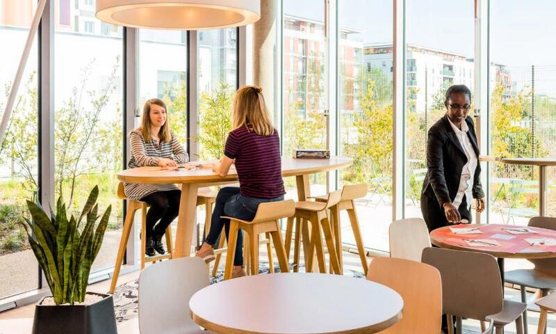 Aparthotel Adagio Access Paris Massy Gare TGV