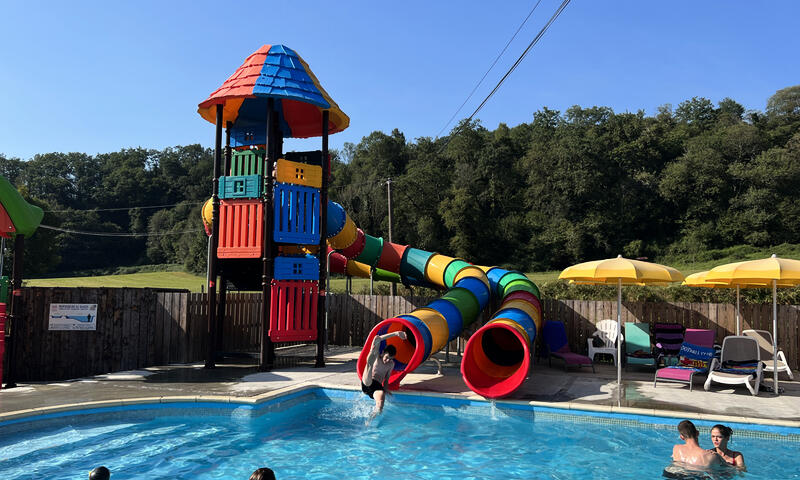 Camping Paradis à l'Ombre des Tilleuls 4*
