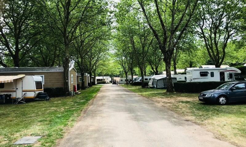 Camping Lac De Pouzauges 3*