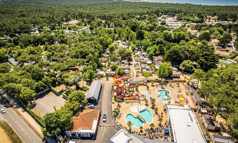 Camping Riez à la Vie 4*