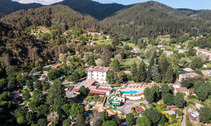Camping maeva Escapades du Château de l'Hom 4*