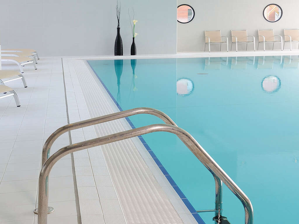 Séjour au calme avec piscine et petit déjeuner aux portes de Paris - 3*