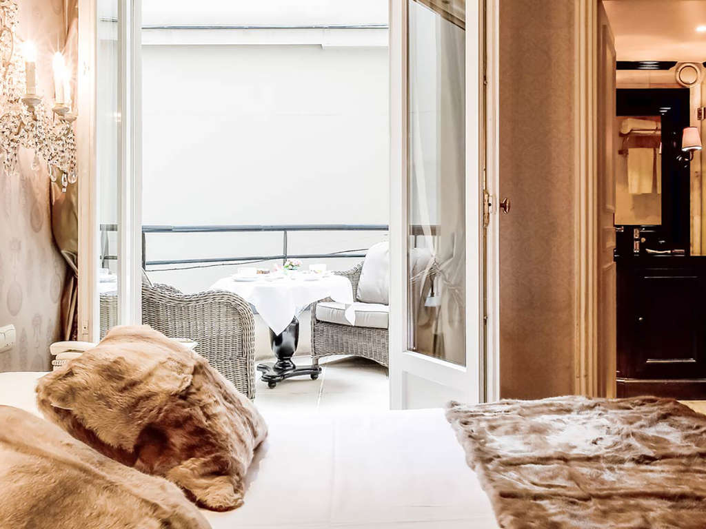 Un havre de paix avec champagne à deux pas des Champs-Elysées - 4*