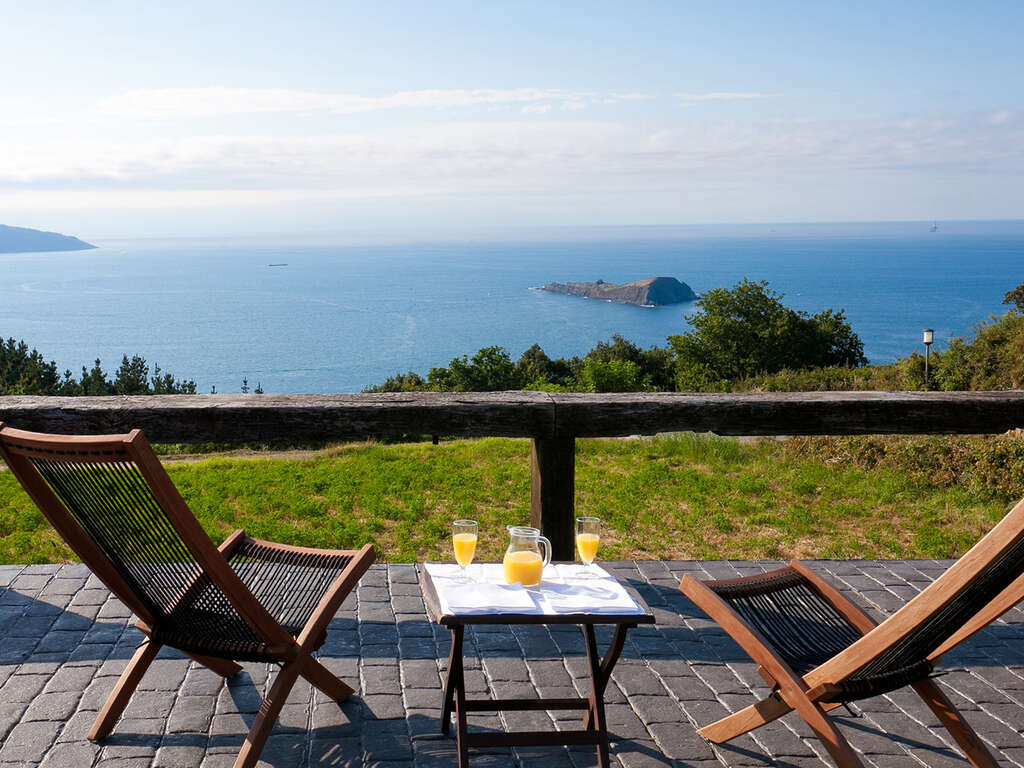 Détente avec accès au spa privé entre mer et montagne au Pays basque (à 1h30 de la frontière) - 3*