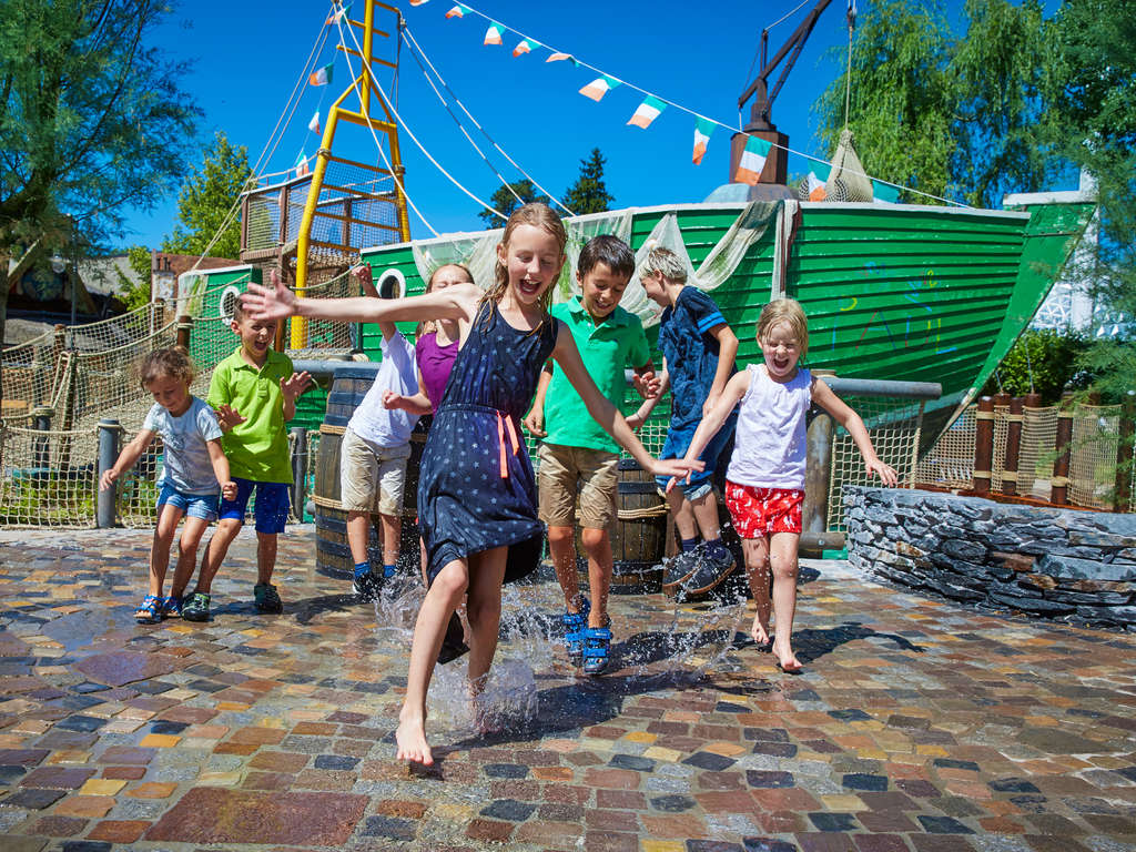 Escapade à Europa-park en famille ! (jusqu'à 6 personnes, 2 nuits min) - 3*