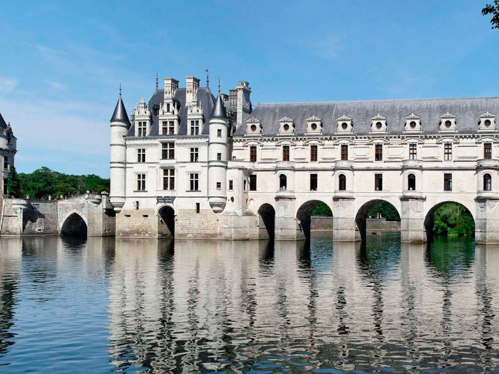 Week-end en plein coeur de Tours avec visite du château de Chenonceau - 4*