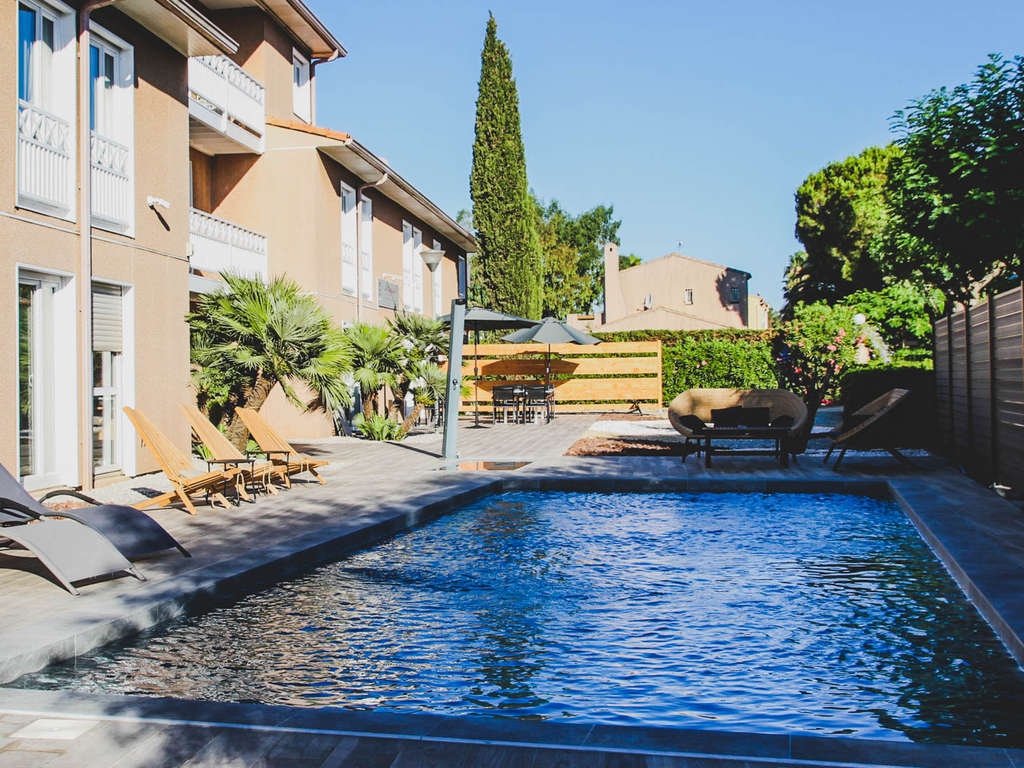 Séjour 4* à Hyères avec piscine et verre de bienvenue - 4*