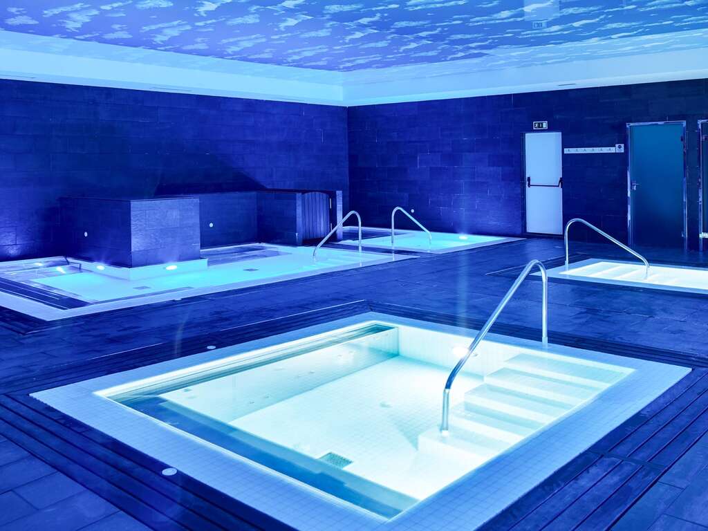 Relaxez-vous grâce à l'accès au thalasso au coeur de la Côte Basque - 3*