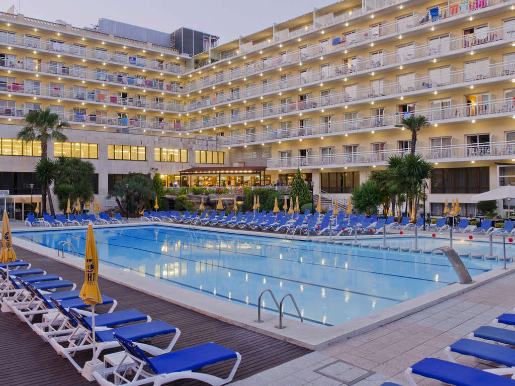 La Costa Brava en famille en chambre triple avec demi-pension incluse, à lloret de Mar - 4*