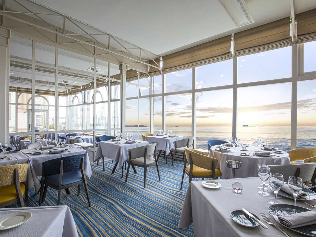 Dîner gastronomique face à la mer au Grand Hôtel des Thermes de Saint-Malo - 5*