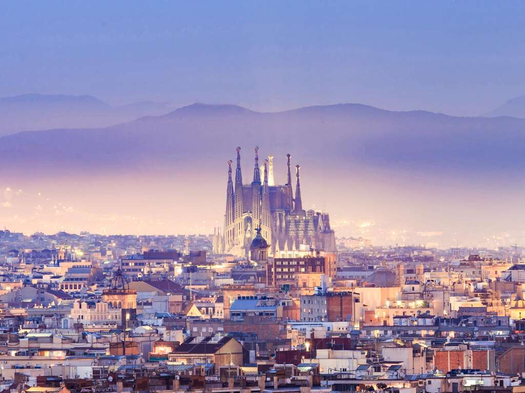 Hotel Indigo - Découvrez Barcelone avec petit-déjeuner, une boisson et une tapa au bar - 4*