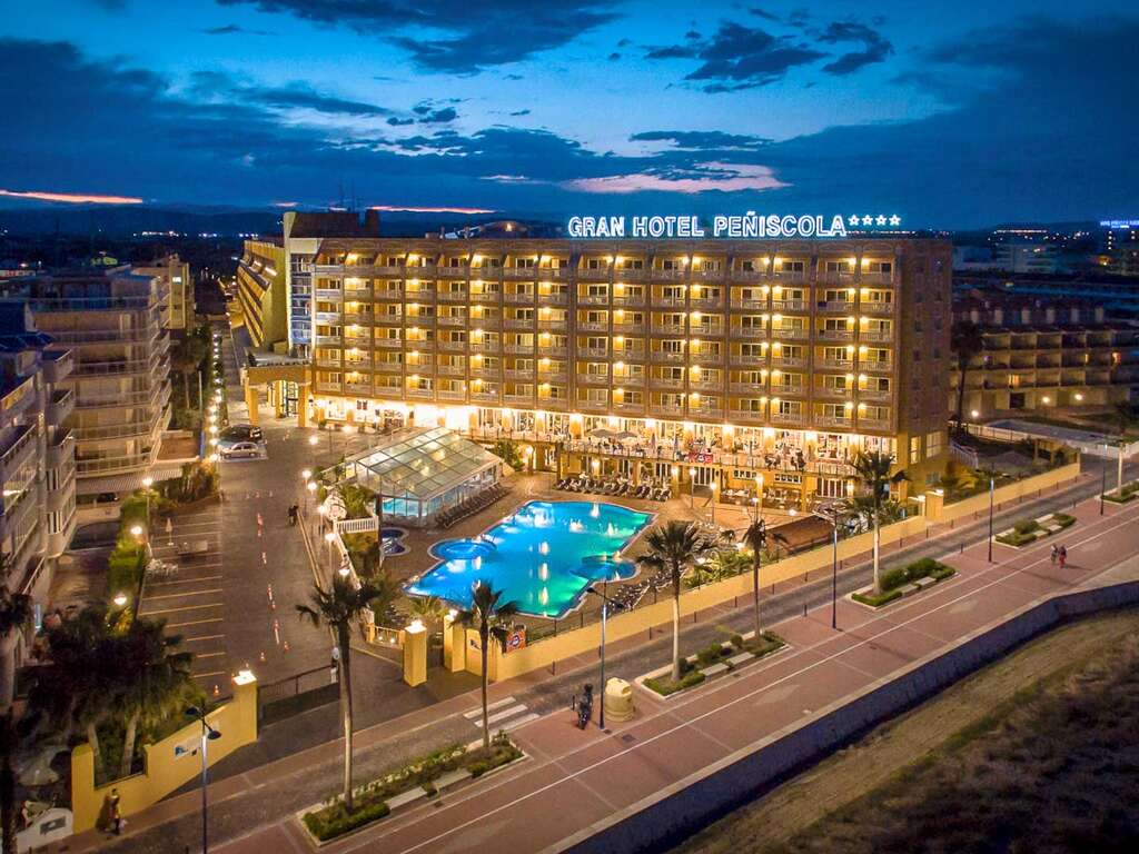Pension complète avec 2 enfants inclus à Peñíscola ! - 4* | Espagne ...
