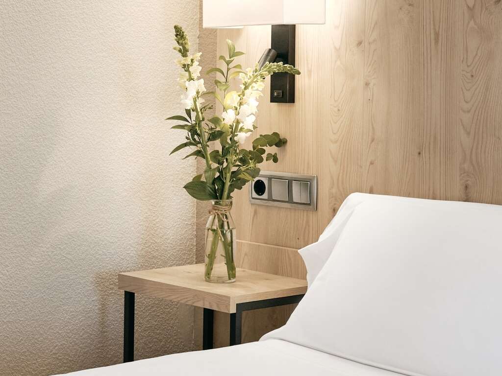 Hotel Albret - Découvrez Pampelune dans cet hôtel 4* avec petit-déjeuner et une coupe de vin de bienvenue - 4*