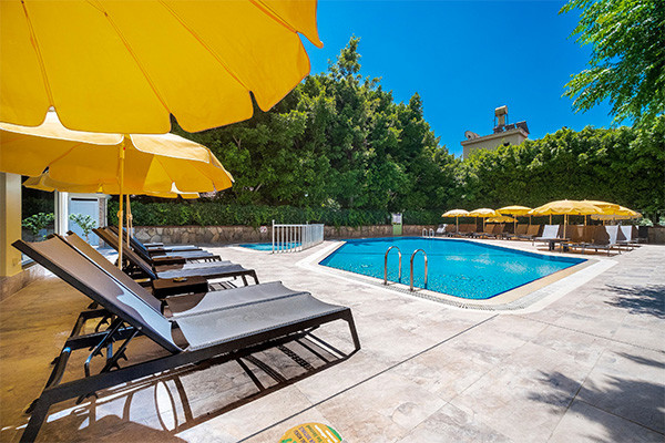 Hôtel Villa Sunflower Aparts and Suites 4*