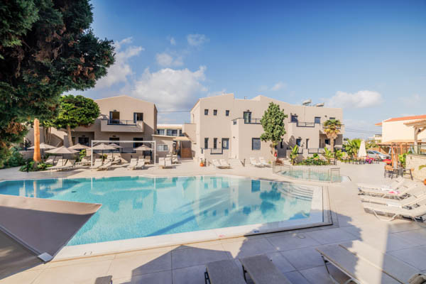 Blue Aegean Hôtel & Suites 4*