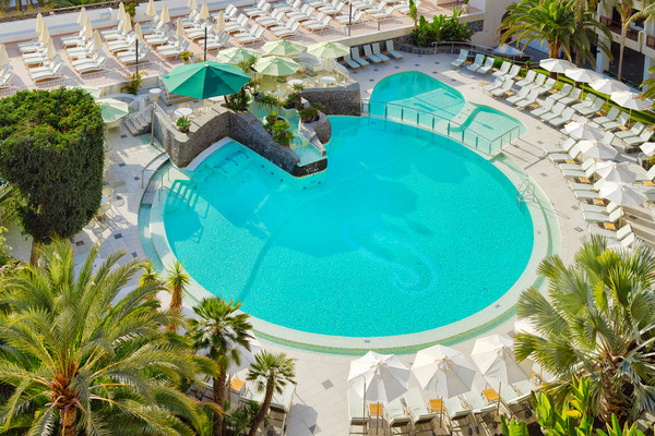 Hôtel Seaside Sandy Beach 4*