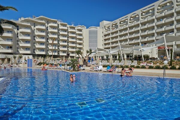 Hôtel Hipotels Coma Gran 4*