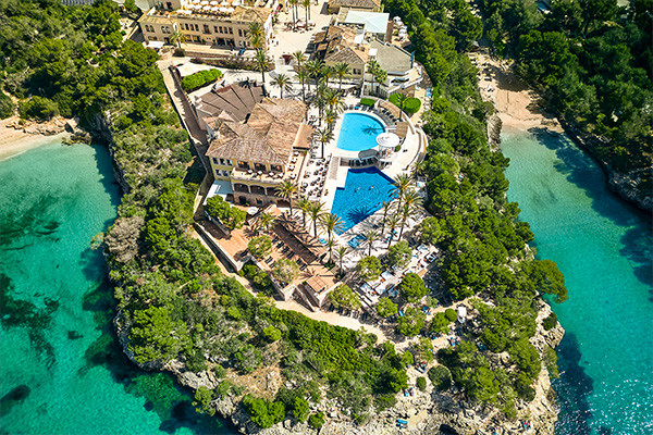 Hôtel Robinson Cala Serena 4*