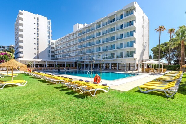 Hôtel San Fermin by Dorobe 3*