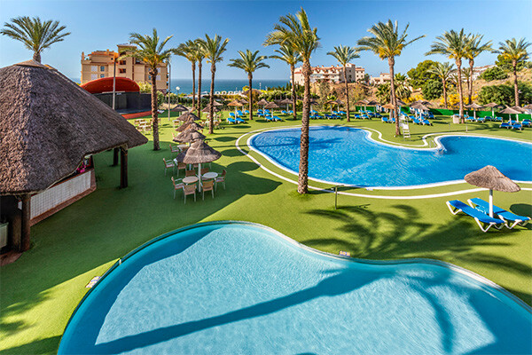 Hôtel Holiday World Riwo 4*
