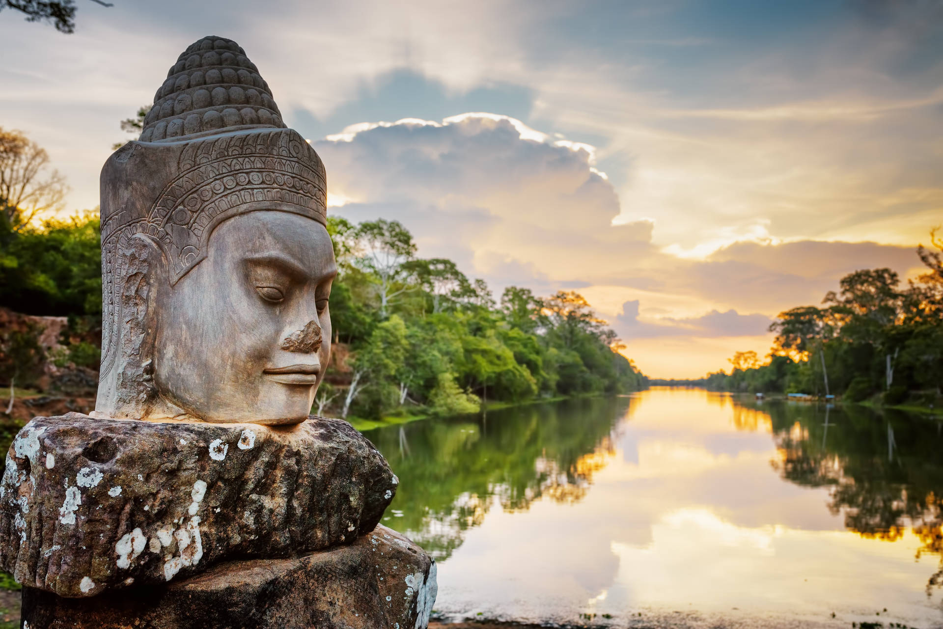 Circuit Voyage en Terre Cambodgienne: d'Angkor à l'île Oubliée 5*