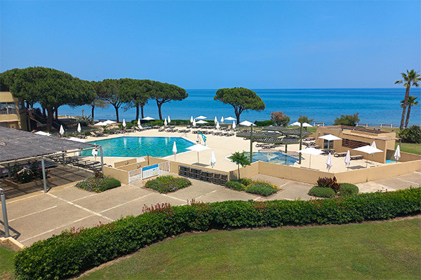 Club Le Village des Isles 3*
