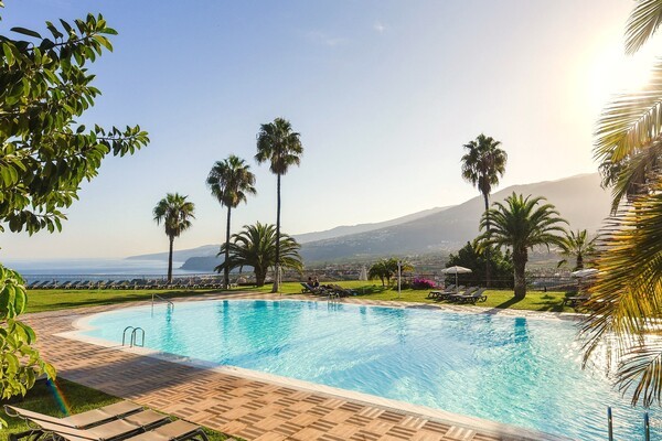 Hôtel Las Águilas affliated by Melia 4*