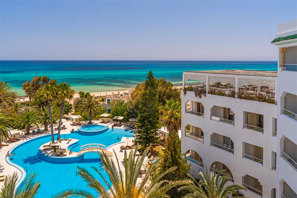 Hôtel Sol Azur Beach & Congress 4*